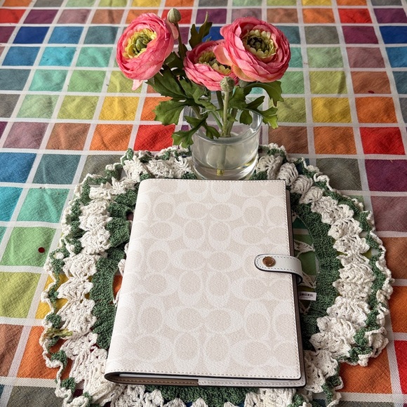 🌸 COACH NOTEBOOK IN SIGNATURE CANVAS 🌸 NWT🌸 - Picture 9 of 16